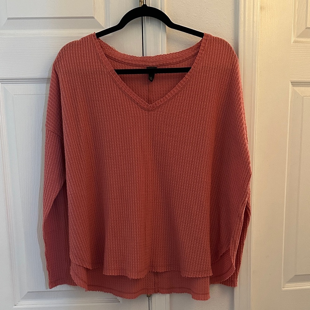 Wild Fable Dusty Pink/Coral V-Neck Waffle Knit Top Size Medium